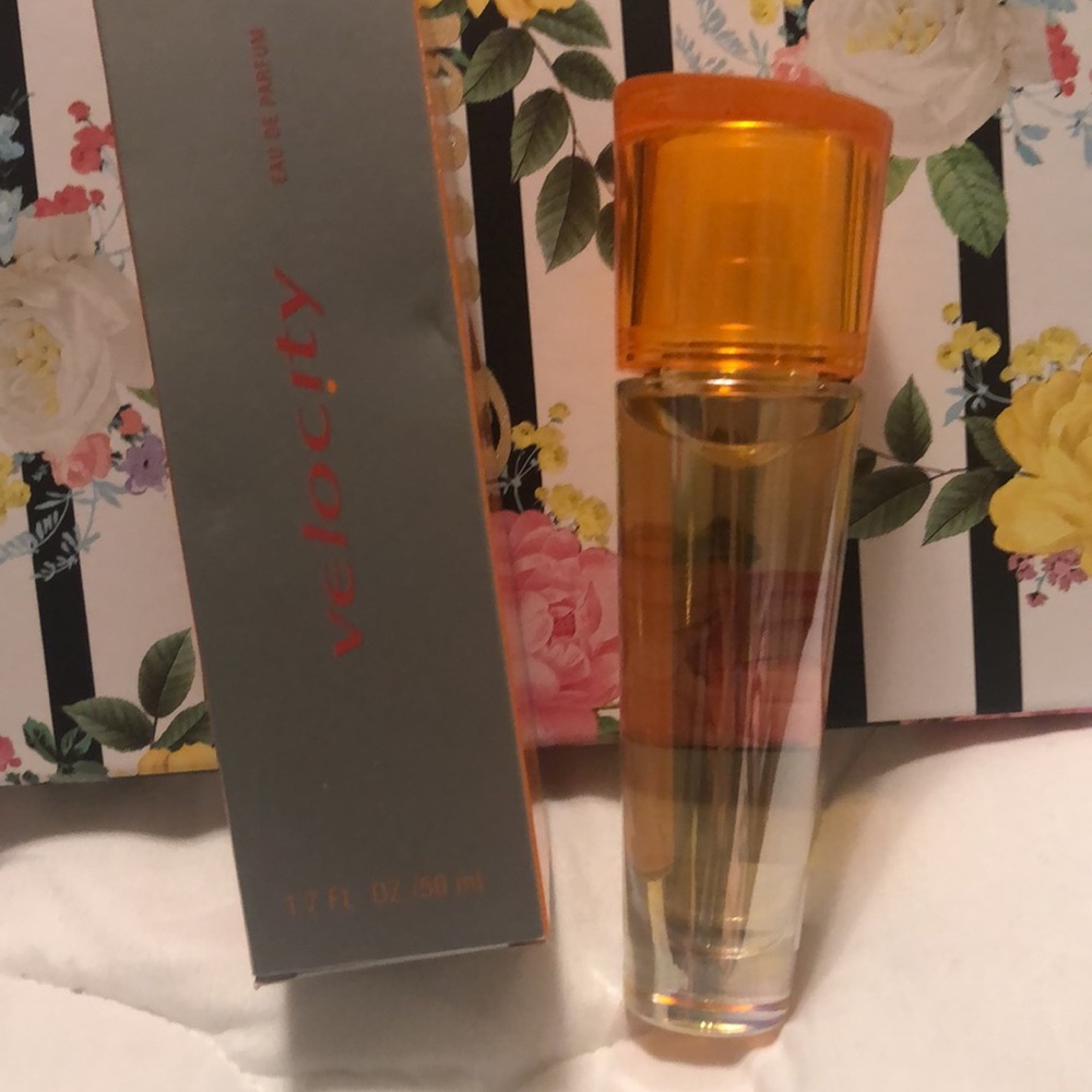 Mary Kay Velocity eau de parfum